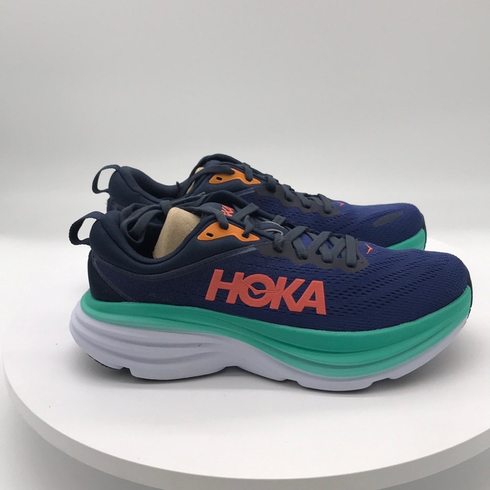 HOKA  womens  bondi 8 Running Shoes size 7.5 US